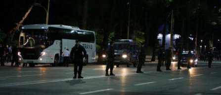 Preliminariile Euro 2016: Autocarul echipei Serbiei, atacat cu pietre la Tirana